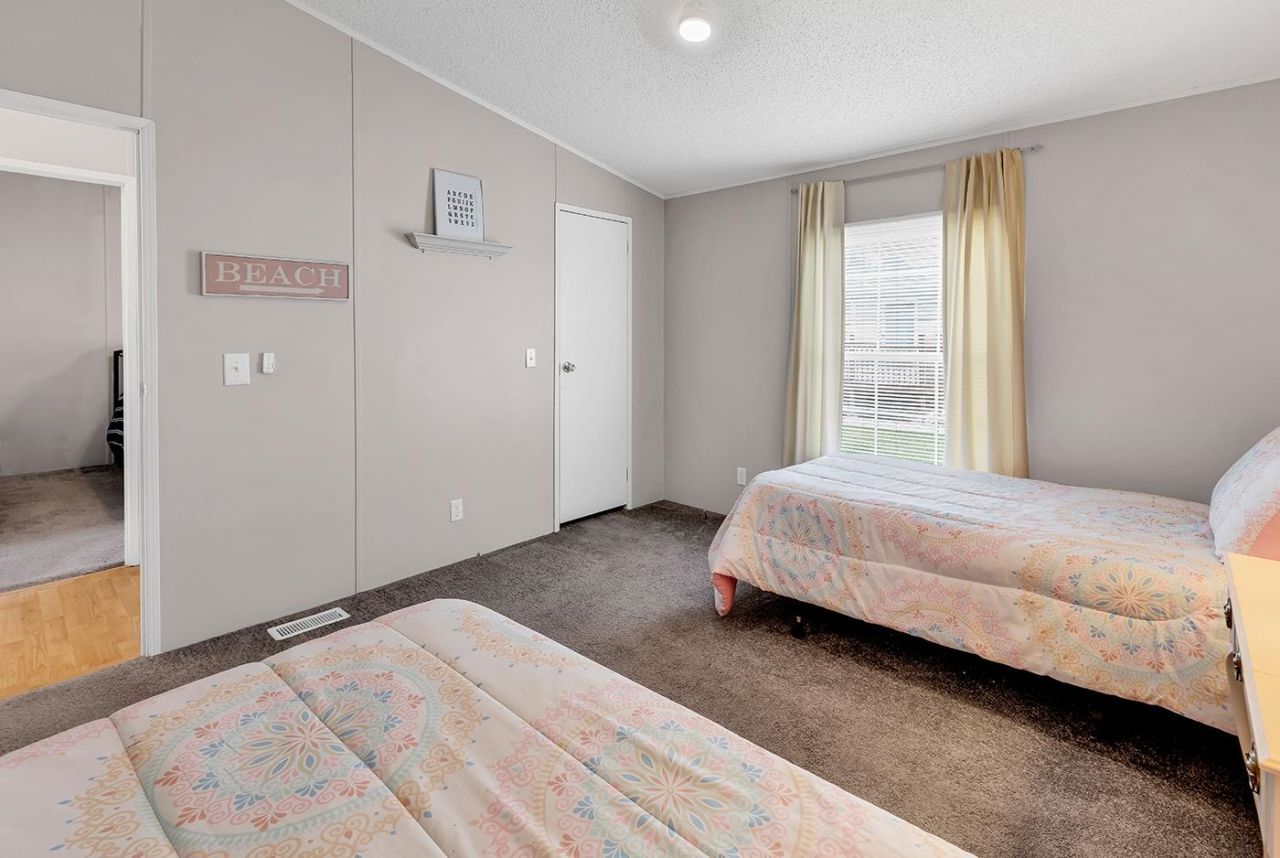 153 Queens Rd.  Photo 27