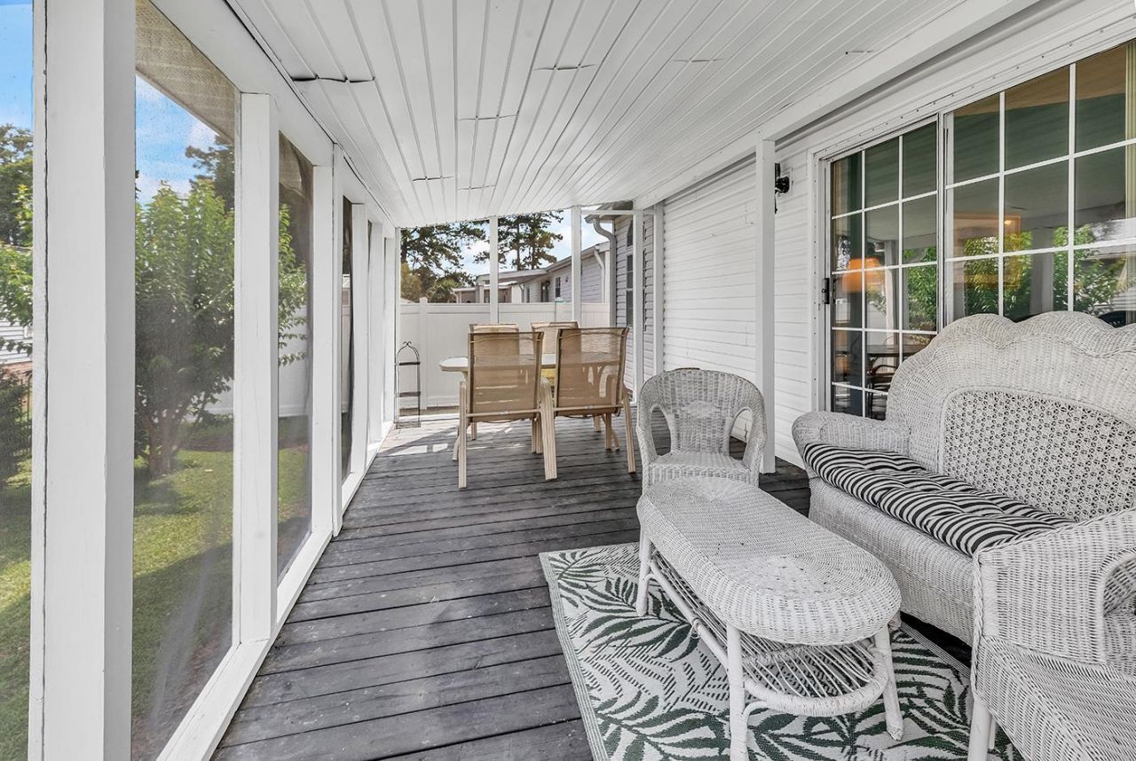 153 Queens Rd.  Photo 32