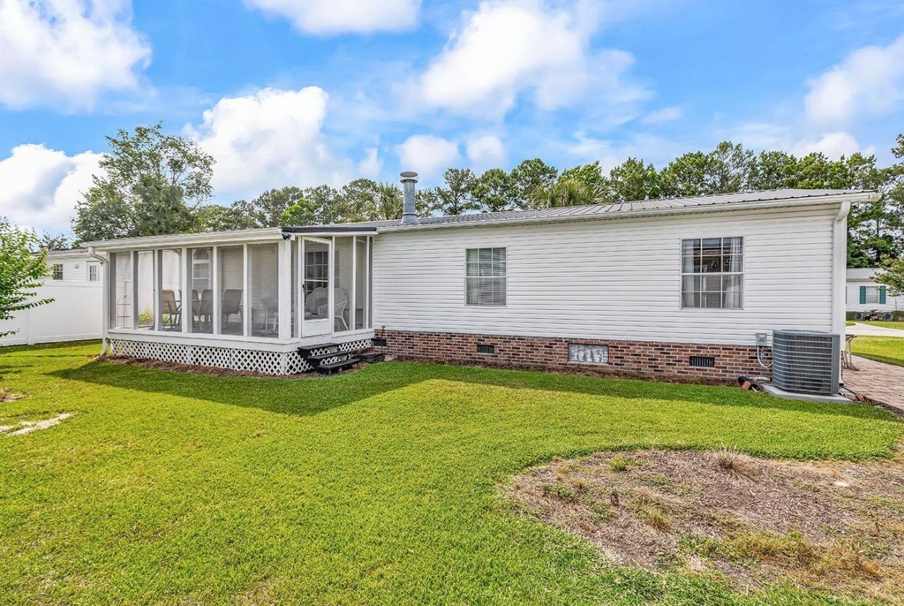 153 Queens Rd.  Photo 35