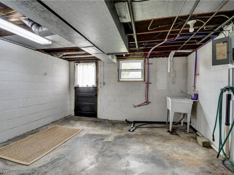 230 5th Street SW, Sugarcreek, OH 44681 Photo 14
