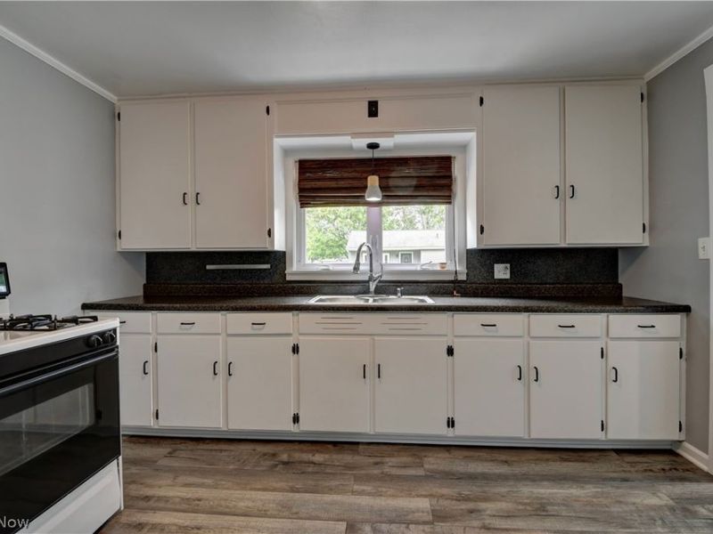 230 5th Street SW, Sugarcreek, OH 44681 Photo 6