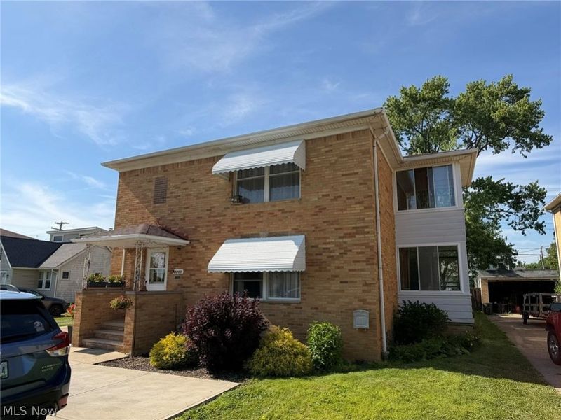 3200 Snow Road, Parma, OH 44134 Photo 3