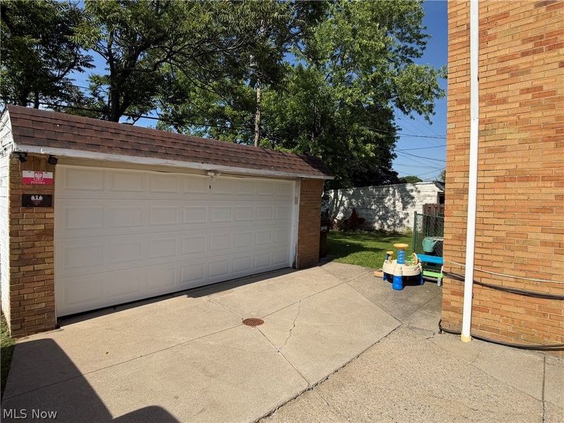 3200 Snow Road, Parma, OH 44134 Photo 6
