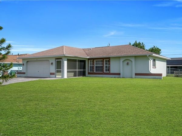 227 SE 2nd TER, CAPE CORAL, FL 33990