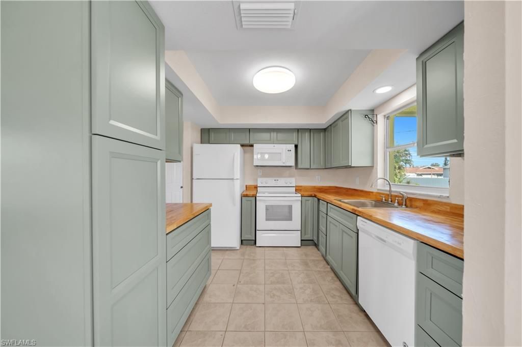 227 SE 2nd Ter, Cape Coral, FL 33990 Photo