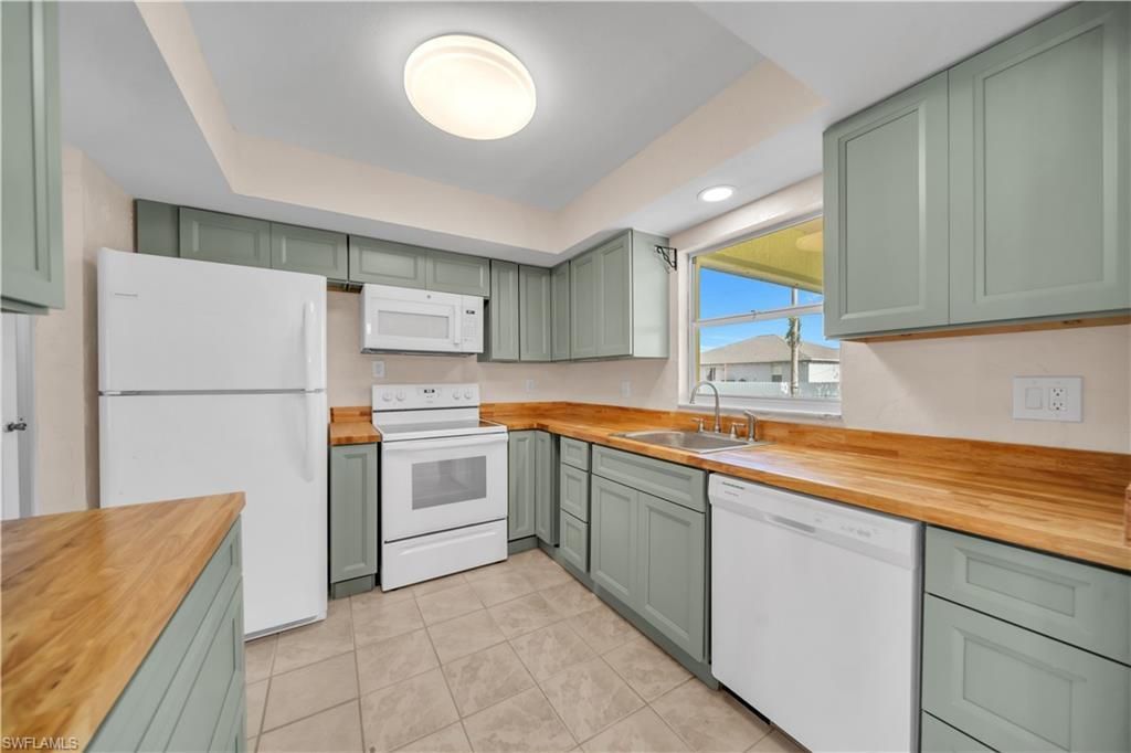 227 SE 2nd Ter, Cape Coral, FL 33990 Photo