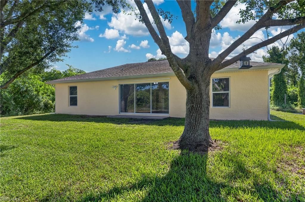 510 Beach Ave S, Lehigh Acres, FL 33974 Photo