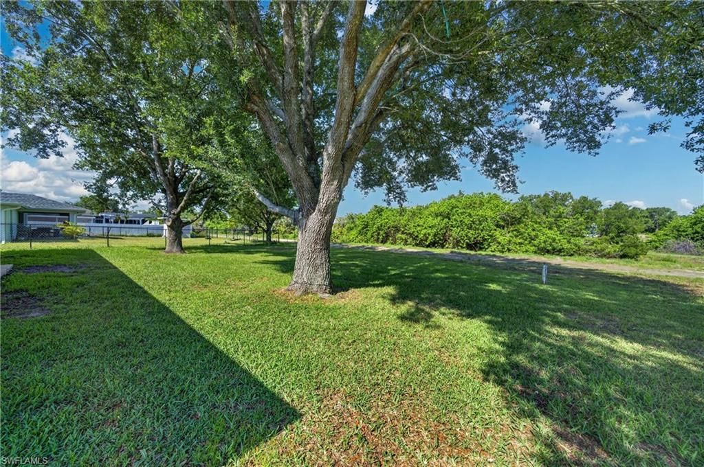 510 Beach Ave S, Lehigh Acres, FL 33974 Photo