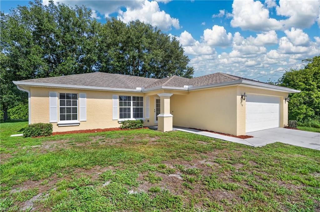 510 Beach Ave S, Lehigh Acres, FL 33974 Photo