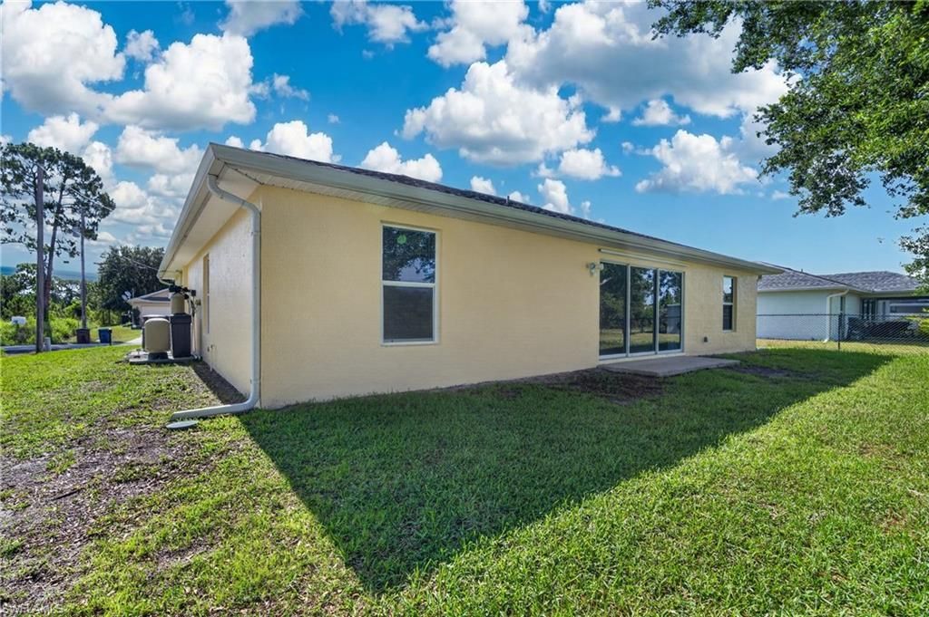 510 Beach Ave S, Lehigh Acres, FL 33974 Photo