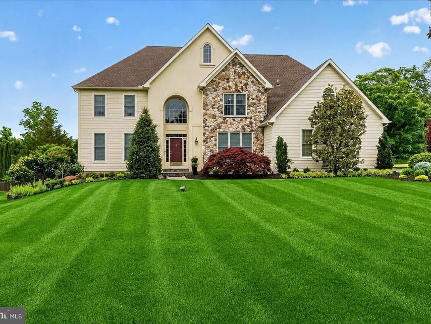 104 Whisper Wood Court , Newtown, PA 18940 Main Photo