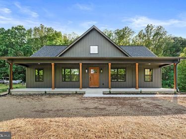 201 SECLUSION SHORES DRIVE , MINERAL, VA 23117