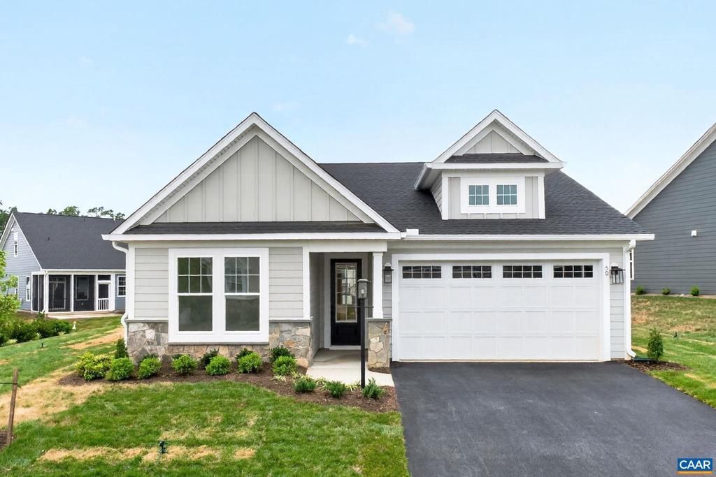 64 Springdale Rd , Waynesboro, VA 22980 Main Photo