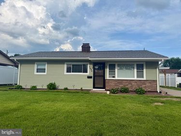 1434 COUNTRY CLUB LANE, WILLIAMSPORT, PA 17701