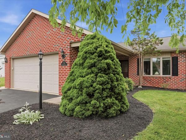 254 PHOENIX DRIVE , CHAMBERSBURG, PA 17201