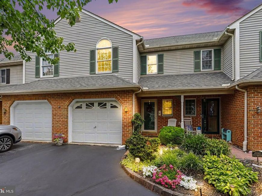 129 Pepperton Court , Lititz, PA 17543 Main Photo