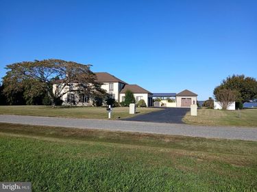 393 DAINGERFIELD ROAD, TAPPAHANNOCK, VA 22560