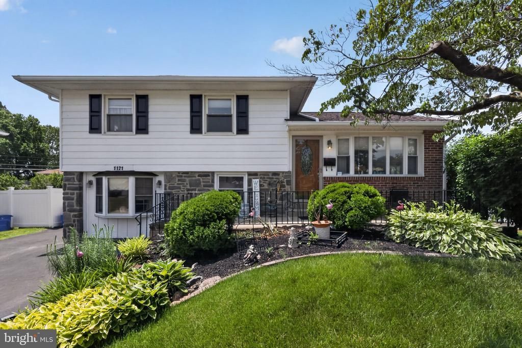 1121 WYNNBROOK , SECANE, PA 19018