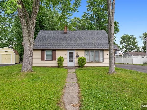 44 Bergen Drive, LITTLE FALLS, NJ 07424