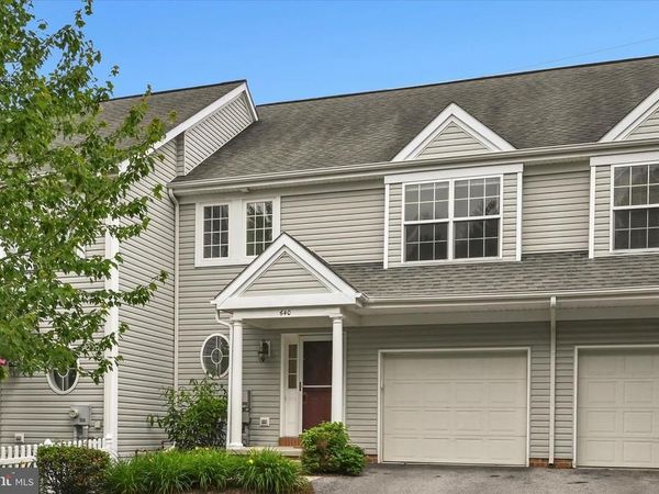 640 COURTHOUSE CIRCLE , LITITZ, PA 17543