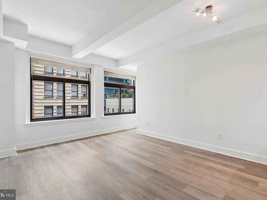 1500 Chestnut Street, Unit 8G, Philadelphia, PA 19102 Main Photo
