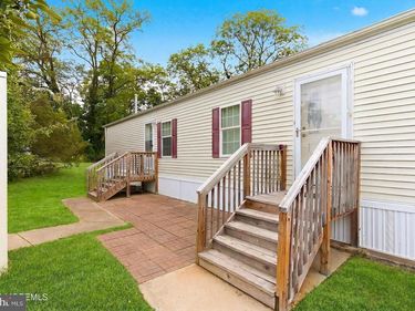 60 MOBILE LANE , TOMS RIVER, NJ 08755