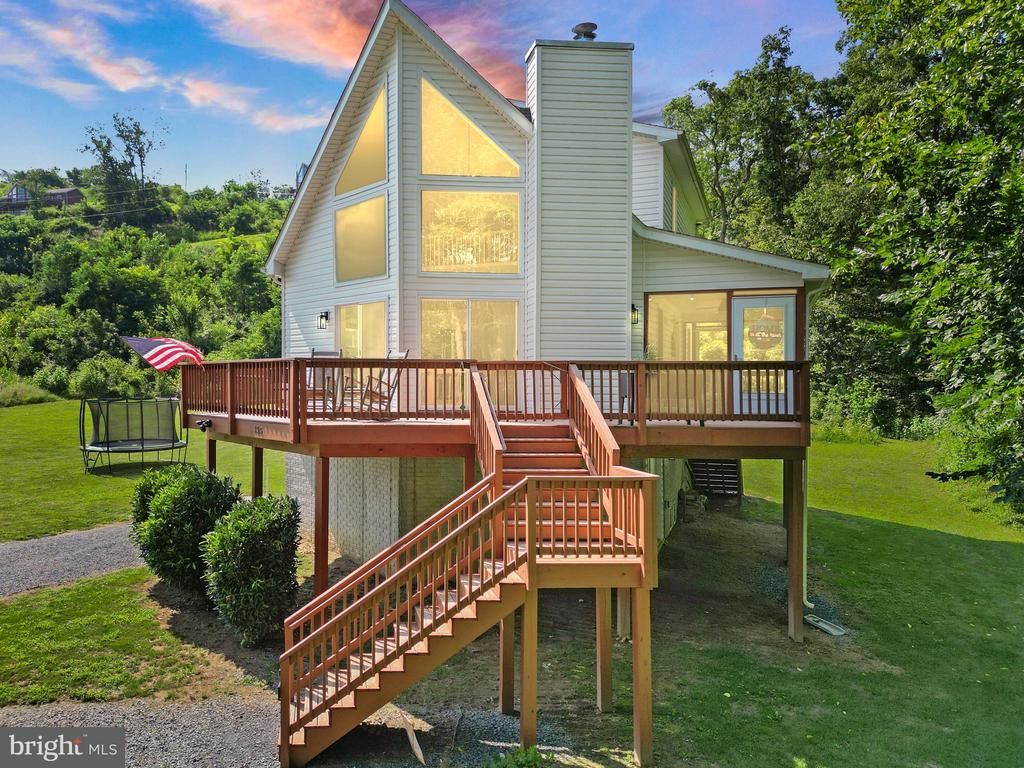 735 Sunset Village Road, Front Royal, VA 22630 Main Photo