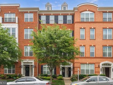 43100 THOROUGHFARE GAP TERRACE, ASHBURN, VA 20148