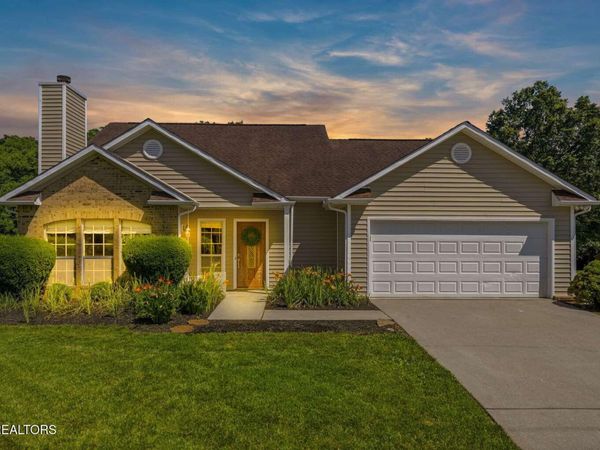 308 Silo Drive, Lenoir City, TN 37772