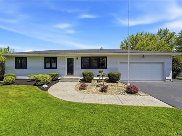 5495 Irish Road , North Tonawanda, NY 14120