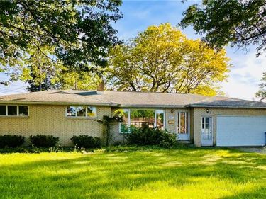 37 Brian Lane, West Seneca, NY 14224