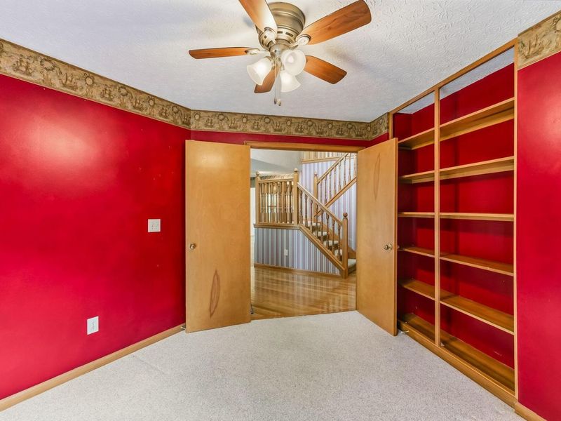 3694 STUNSAIL Lane , Columbus, OH 43221 Photo 21
