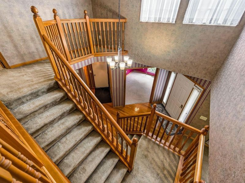 3694 STUNSAIL Lane , Columbus, OH 43221 Photo 28