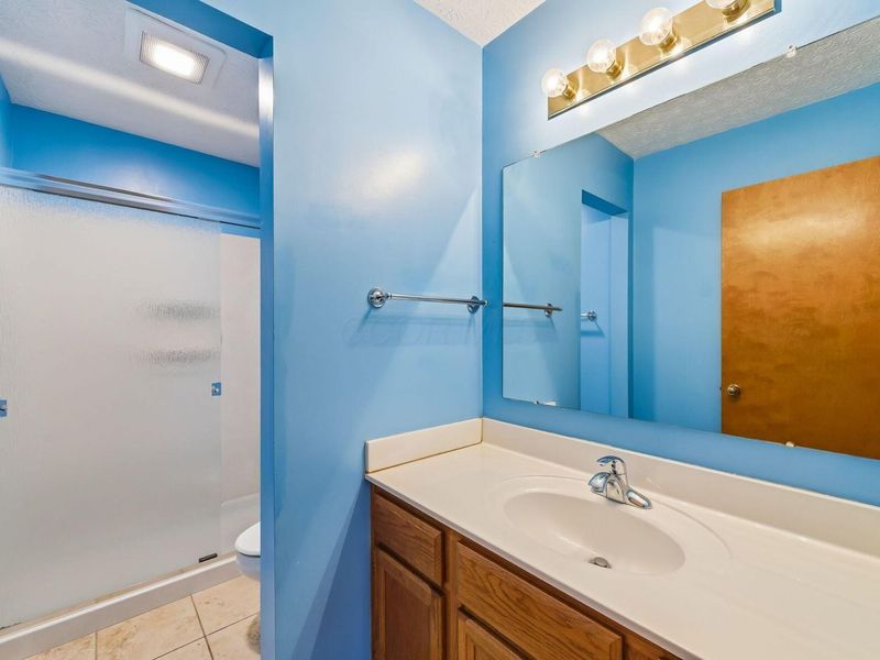 3694 STUNSAIL Lane , Columbus, OH 43221 Photo 44