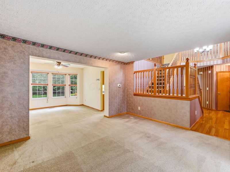 3694 STUNSAIL Lane , Columbus, OH 43221 Photo 9