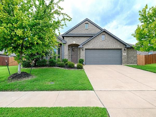 1721 Maplewood Drive, Glenn Heights, TX 75154
