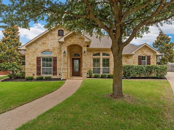 144 Ellis Farm Road, Hewitt, TX 76643