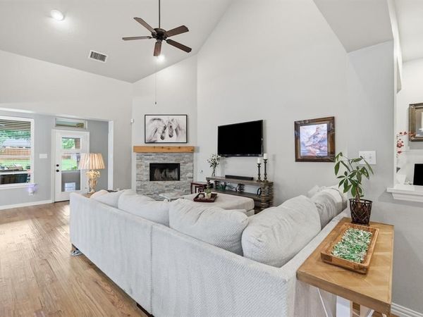 8313 Primrose Trail, Lantana, TX 76226