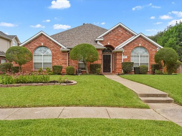 2811 Ashbury Drive, Richardson, TX 75082