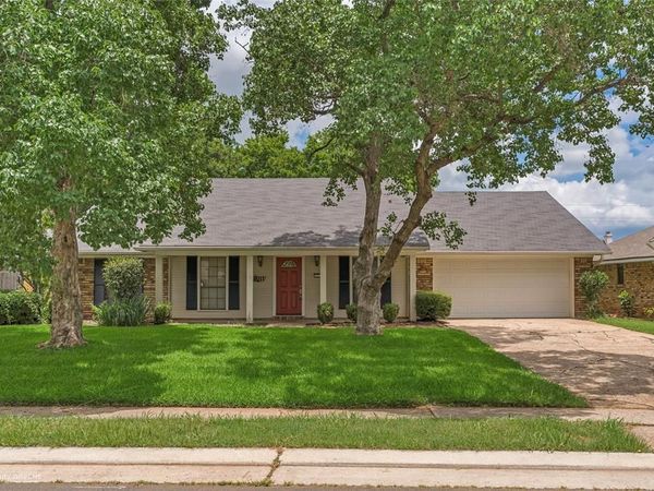 561 Northpark Drive , Bossier City, LA 71111