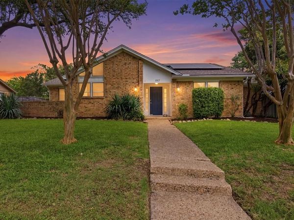 1917 Pleasant Valley Drive, Plano, TX 75023