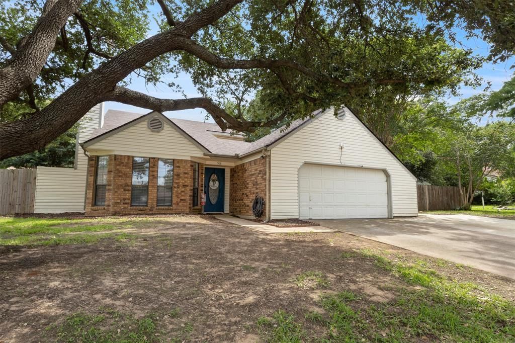 508 Sage Lane, Euless, TX 76039 Main Photo
