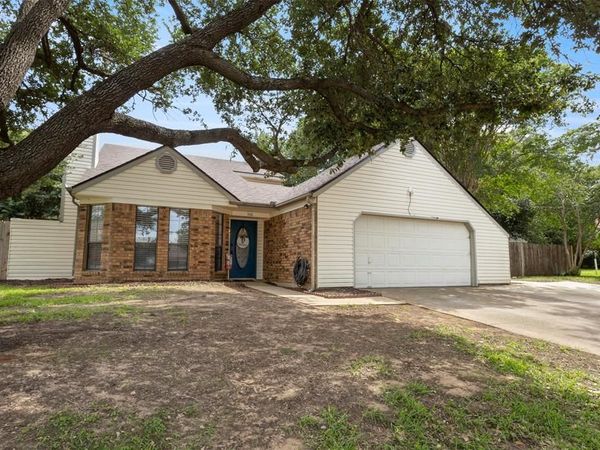 508 Sage Lane, Euless, TX 76039