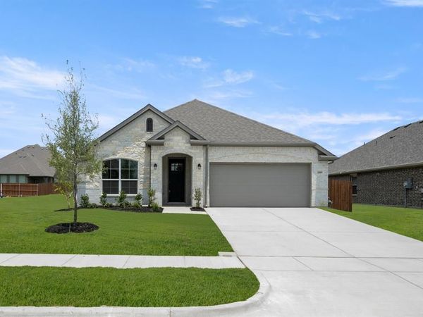 1009 Sedona Court, Crowley, TX 76036