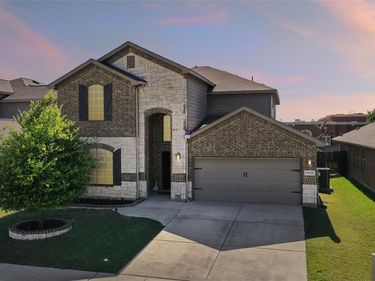14325 Artisan Drive, Fort Worth, TX 76052