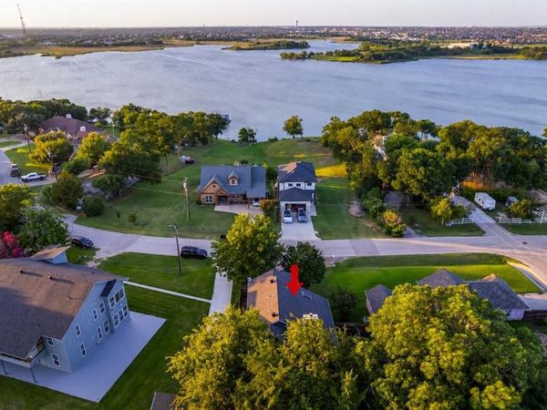 4536 N Shore Drive, The Colony, TX 75056