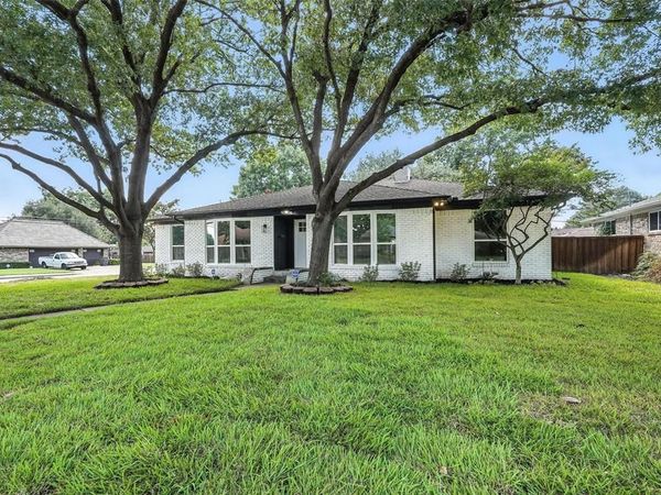 4303 Blackheath Road , Dallas, TX 75227