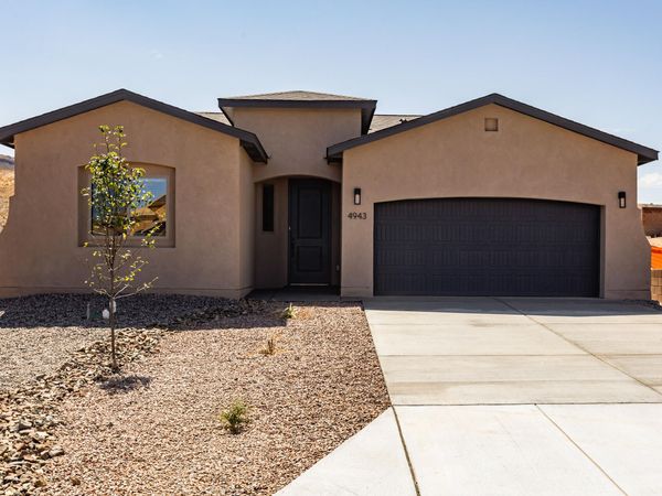 4943 Manzano Peak Street SW, Los Lunas, NM 87031