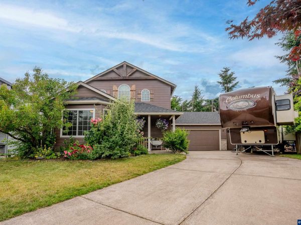 2147 Steelhead Ct, Lebanon, OR 97355