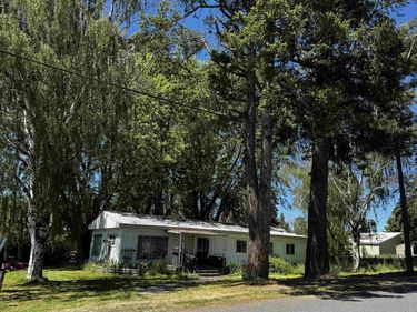 407 N 2nd St, Garfield, WA 99130